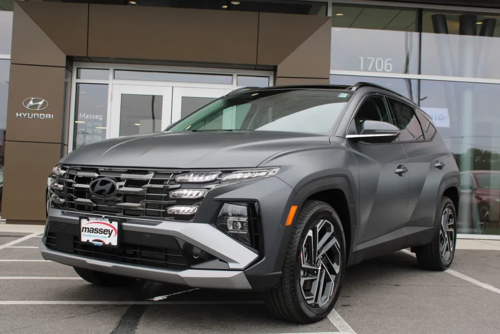 2025 Hyundai Tucson Limited photo 1