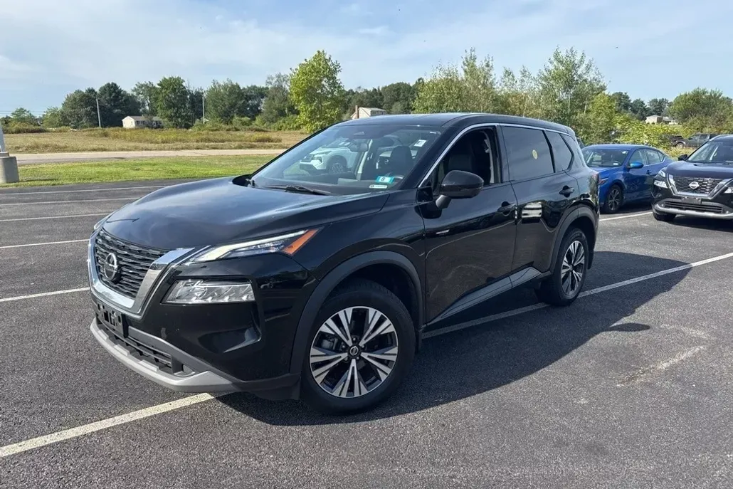 2021 Nissan Rogue SV photo 1