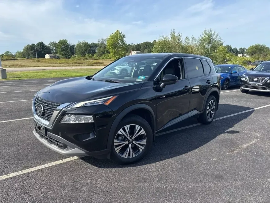 2021 Nissan Rogue SV photo 1