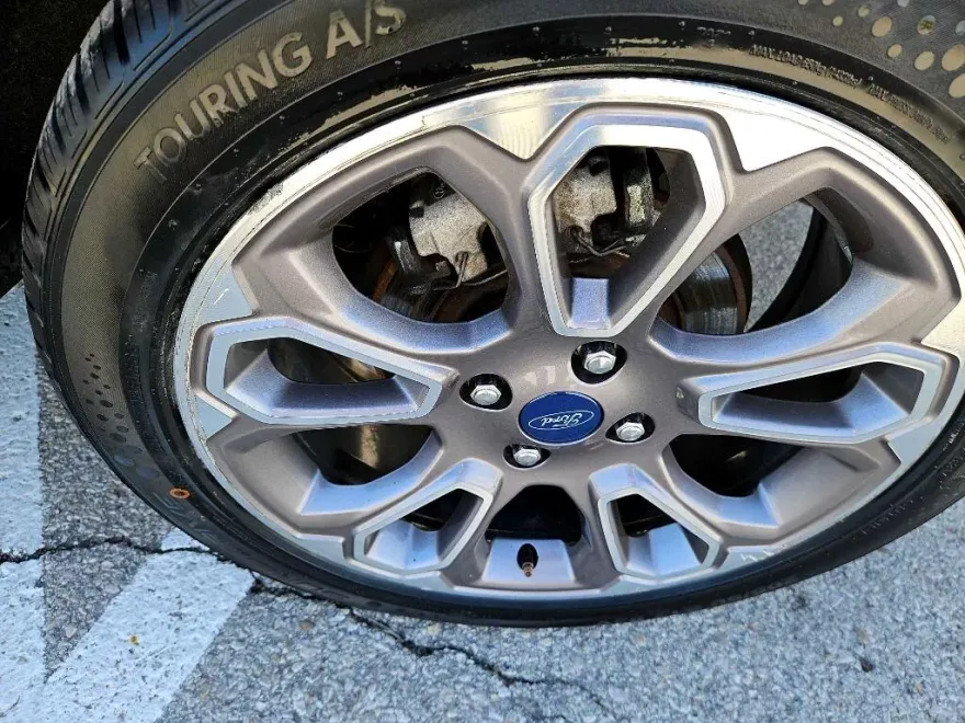 2020 Ford EcoSport Titanium photo 11