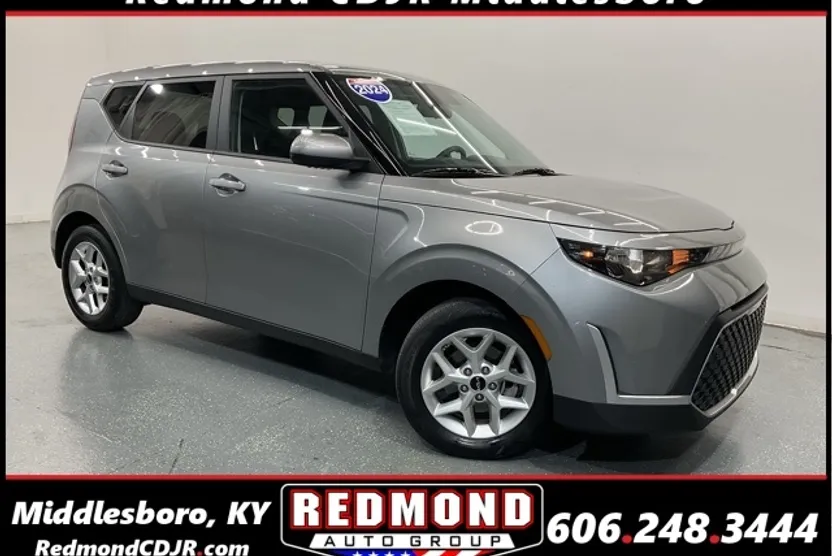 2024 Kia Soul LX photo 1