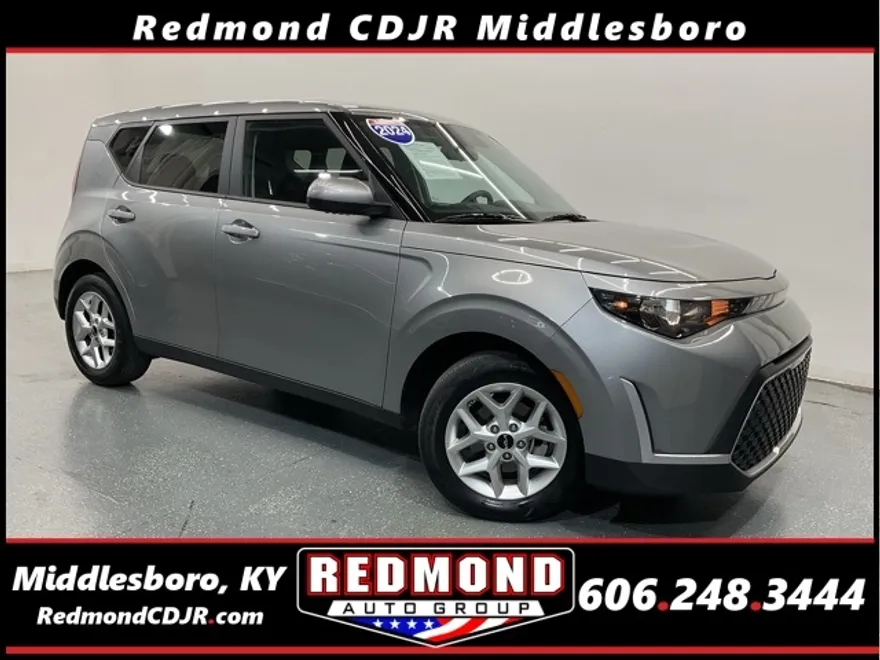 2024 Kia Soul LX photo 1