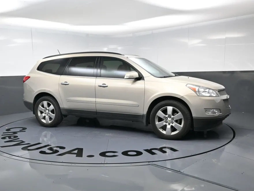 2011 Chevrolet Traverse LTZ photo 1
