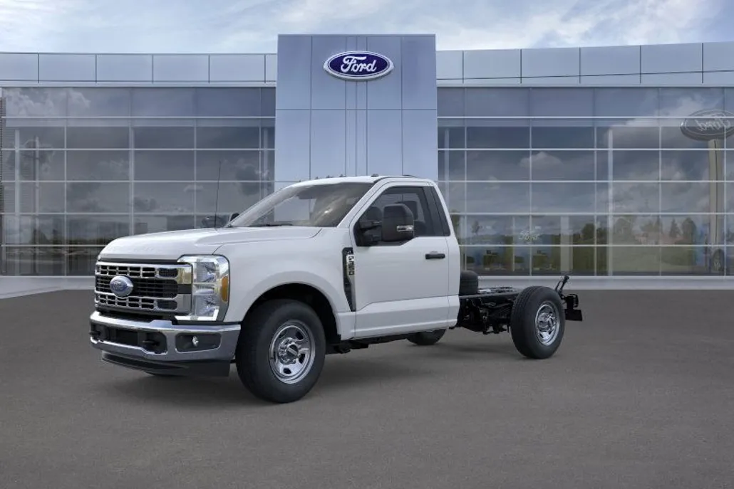 2026 Ford F-350 XL photo 1