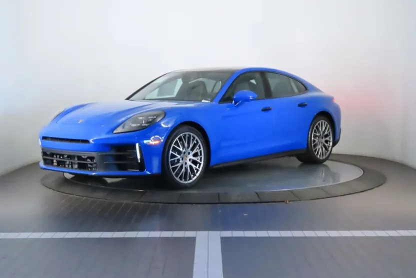 2025 Porsche Panamera Base photo 1
