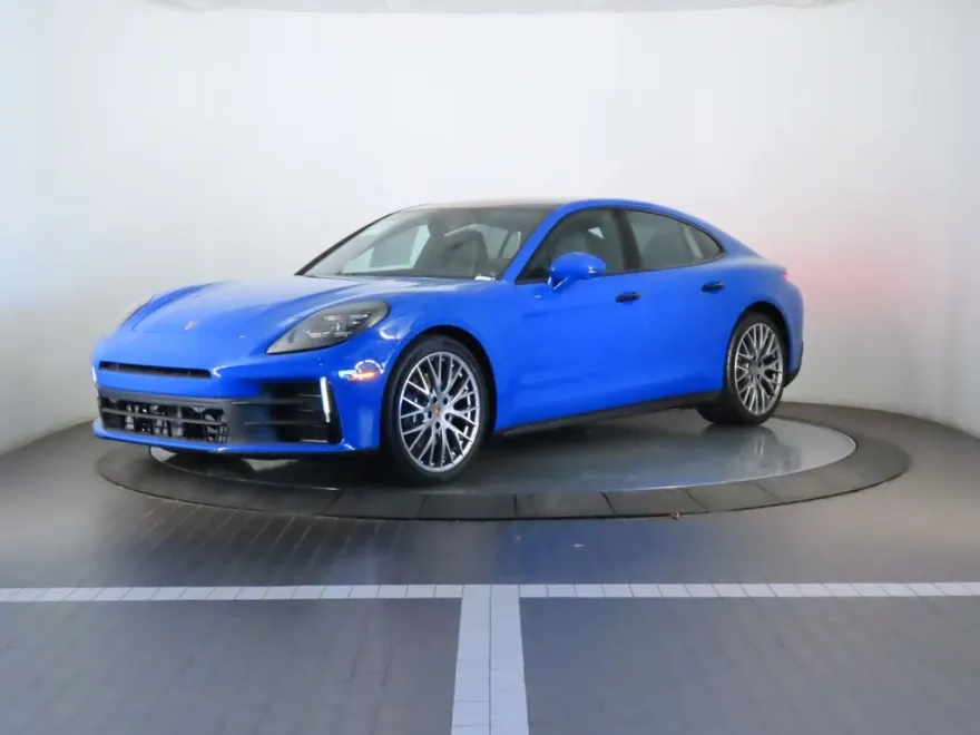 2025 Porsche Panamera Base photo 1