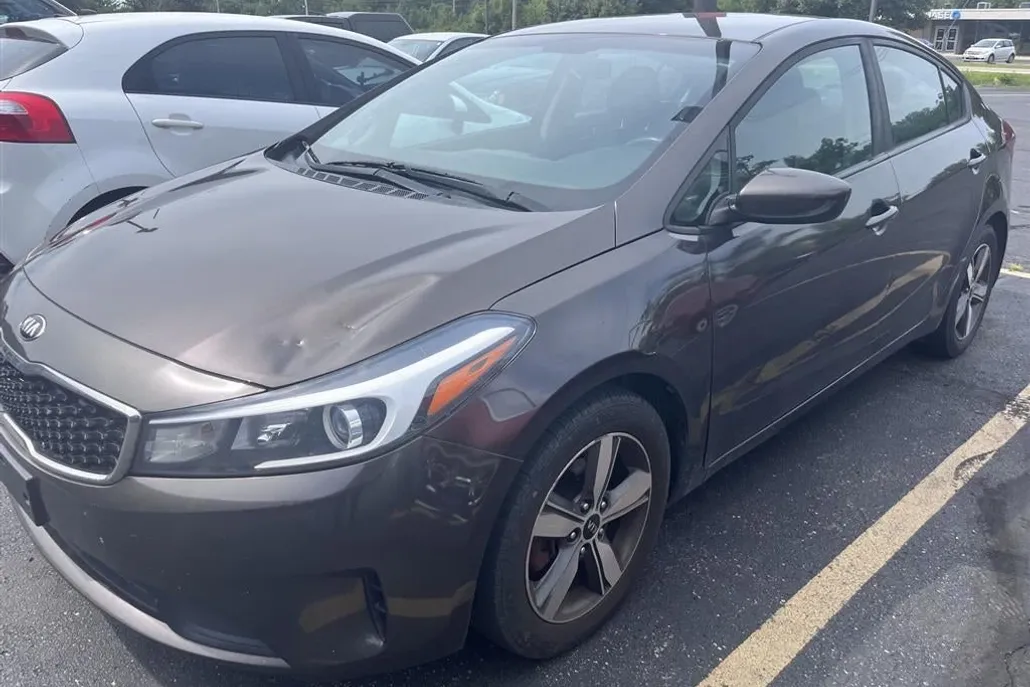 2018 Kia Forte LX photo 1