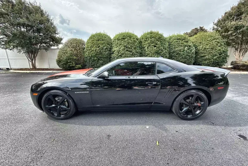 2013 Chevrolet Camaro 2LT photo 1