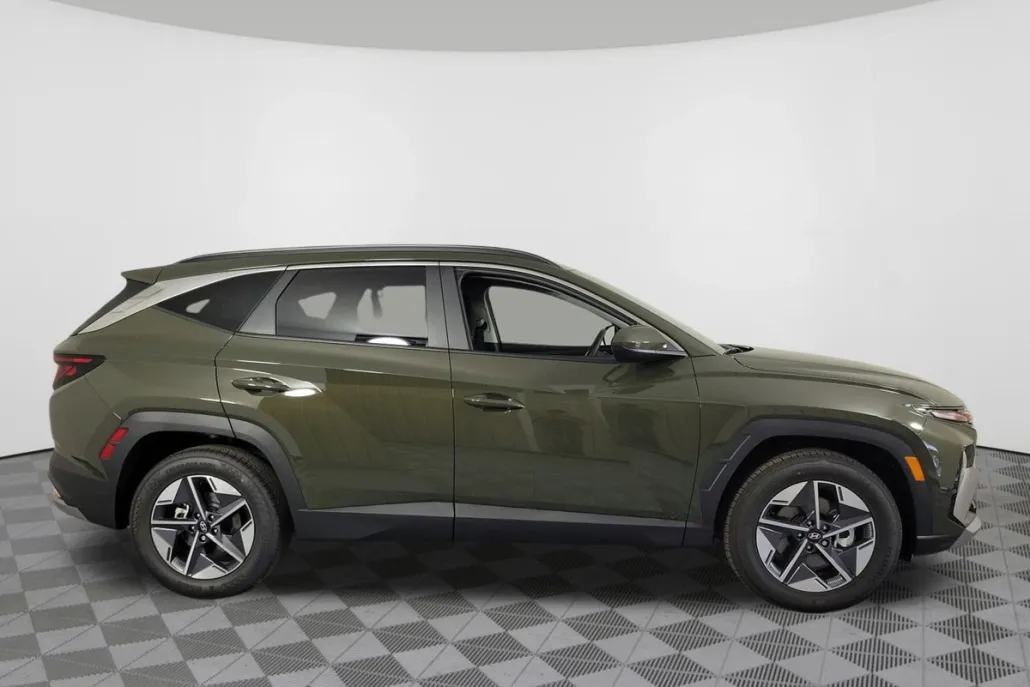 2025 Hyundai Tucson SEL photo 1