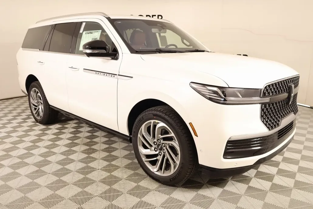 2025 Lincoln Navigator Reserve photo 1