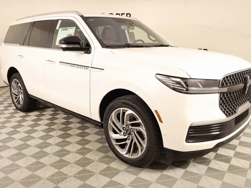 2025 Lincoln Navigator Reserve photo 1