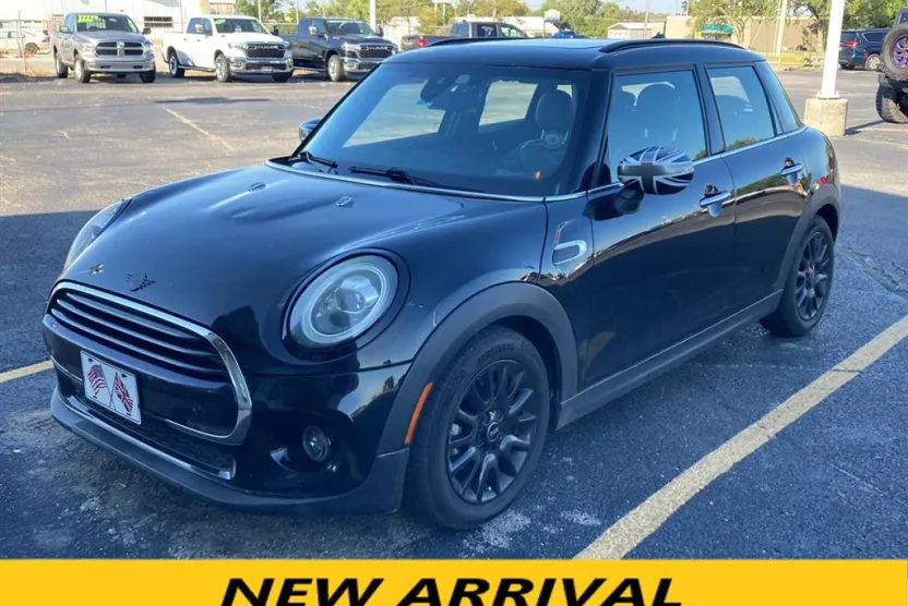 2020 Mini Cooper 4 Door Hardtop photo 1