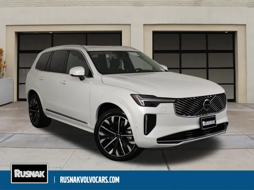 2025 Volvo XC90 Plus photo 1