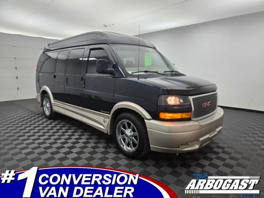 2023 Gmc Savana 2500 Cargo photo 1