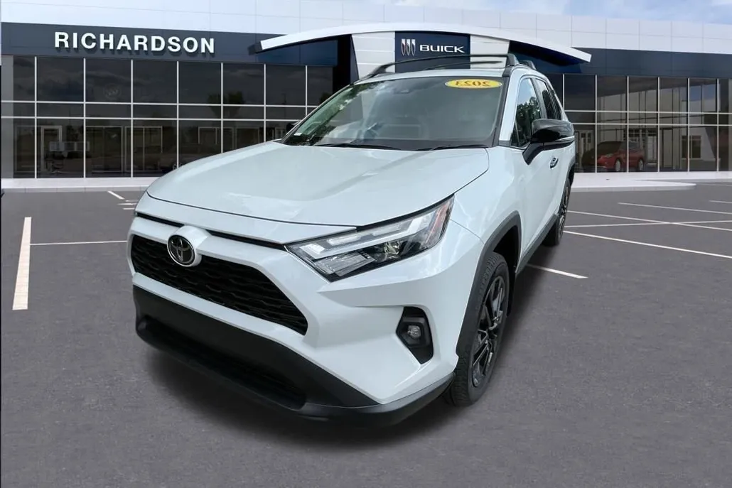2023 Toyota RAV4 XLE Premium photo 1