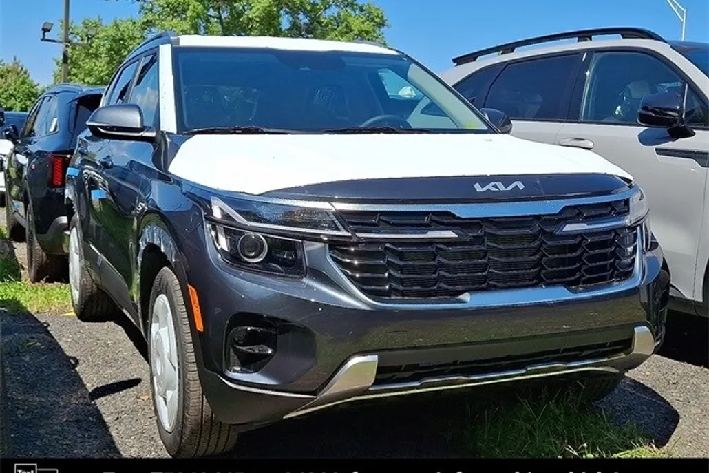 2026 Kia Seltos EX photo 1