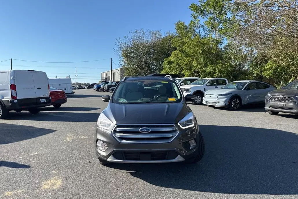 2018 Ford Escape Titanium photo 1