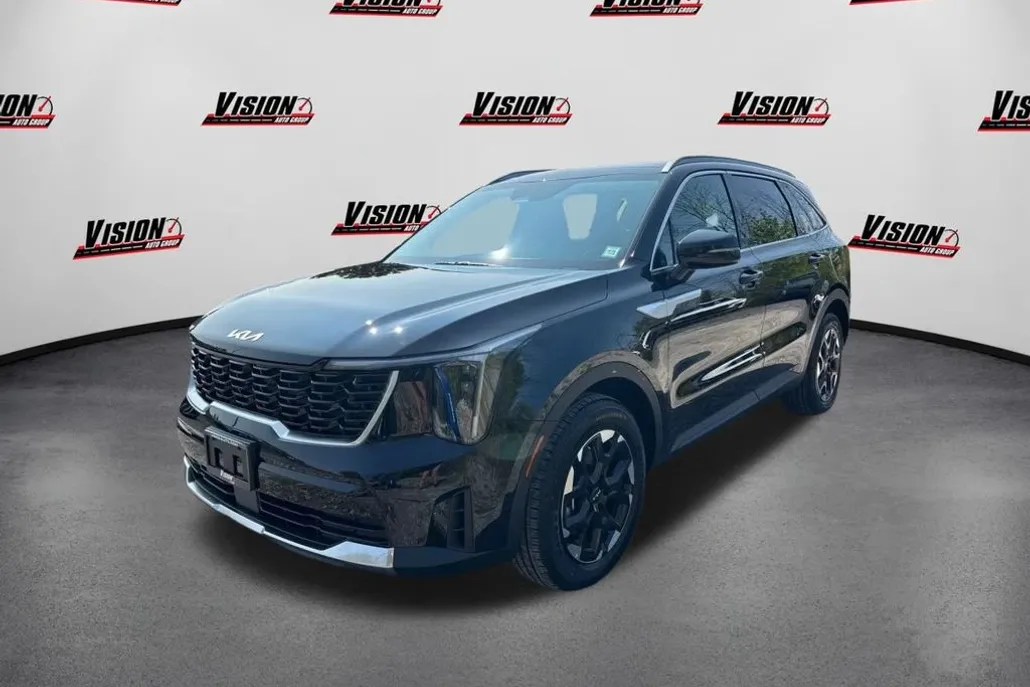 2026 Kia Sorento S photo 1