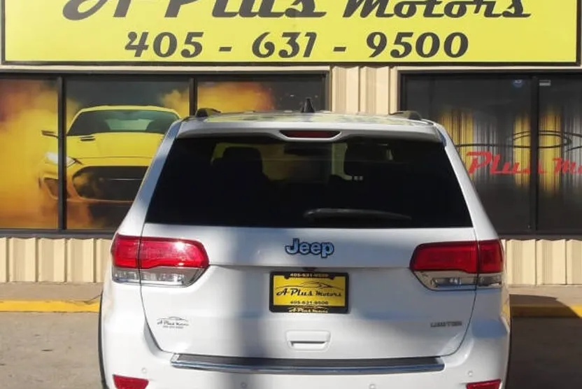 2015 Jeep Grand Cherokee Limited photo 1