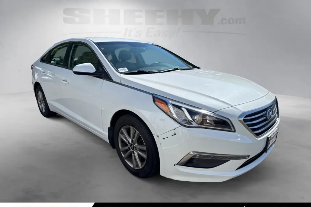 2015 Hyundai Sonata SE photo 1