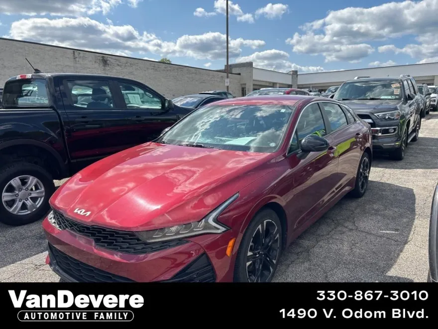2022 Kia K5 GT-Line photo 1