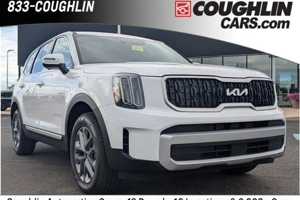 2025 Kia Telluride LX photo 1