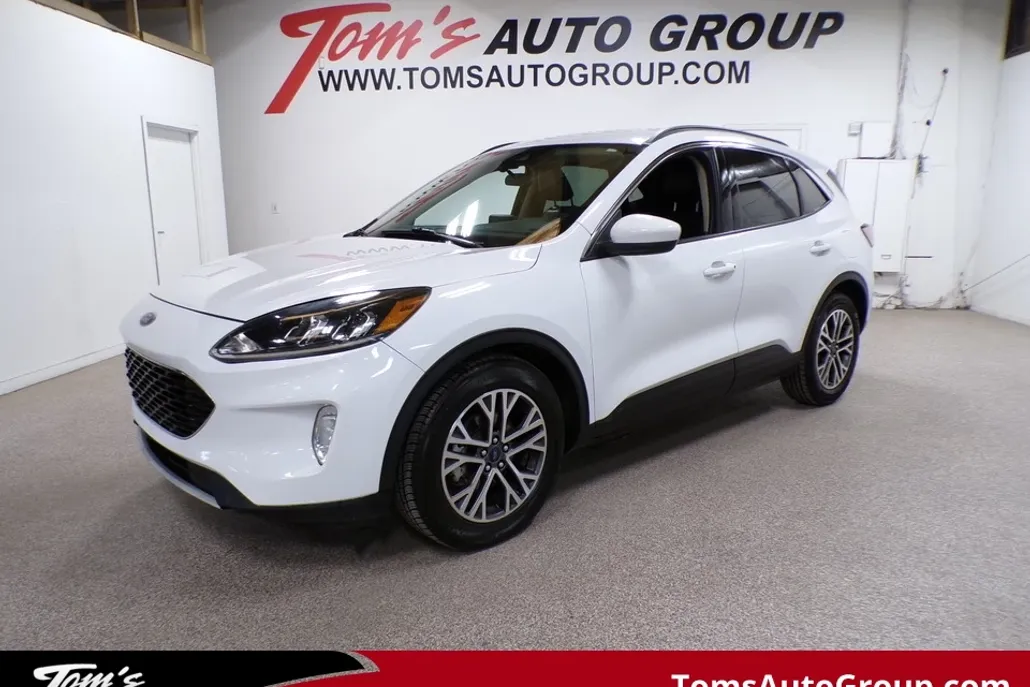 2020 Ford Escape SEL photo 1
