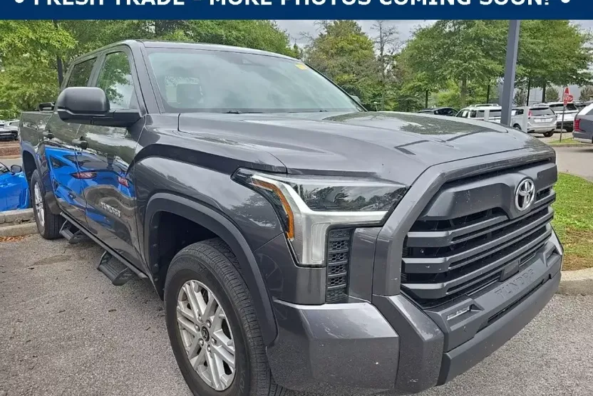 2024 Toyota Tundra SR5 photo 1