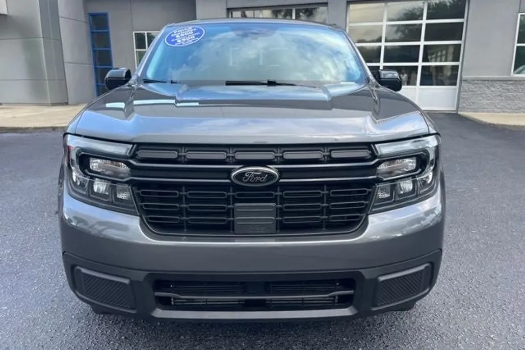 2023 Ford Maverick XLT Lariat photo 1
