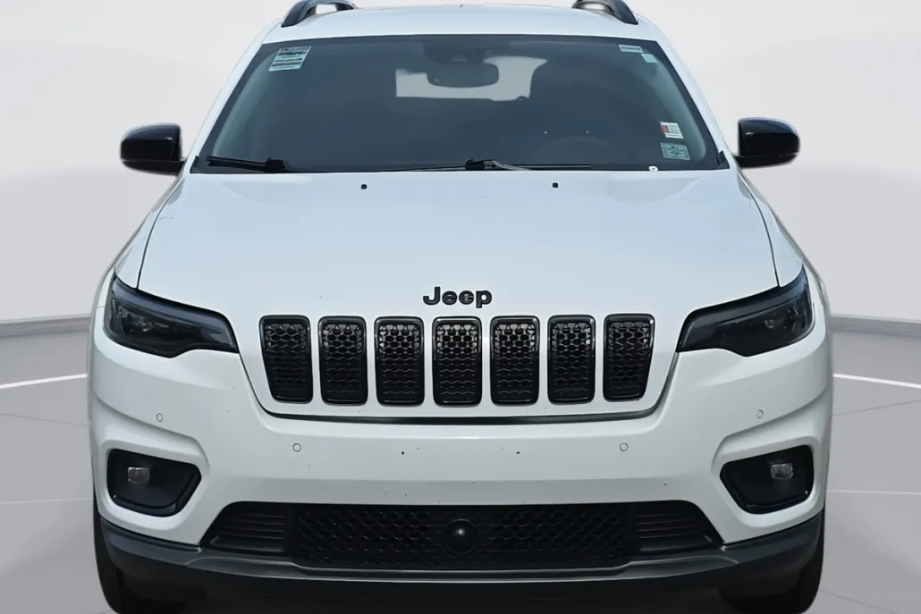 2023 Jeep Cherokee Altitude Lux photo 1