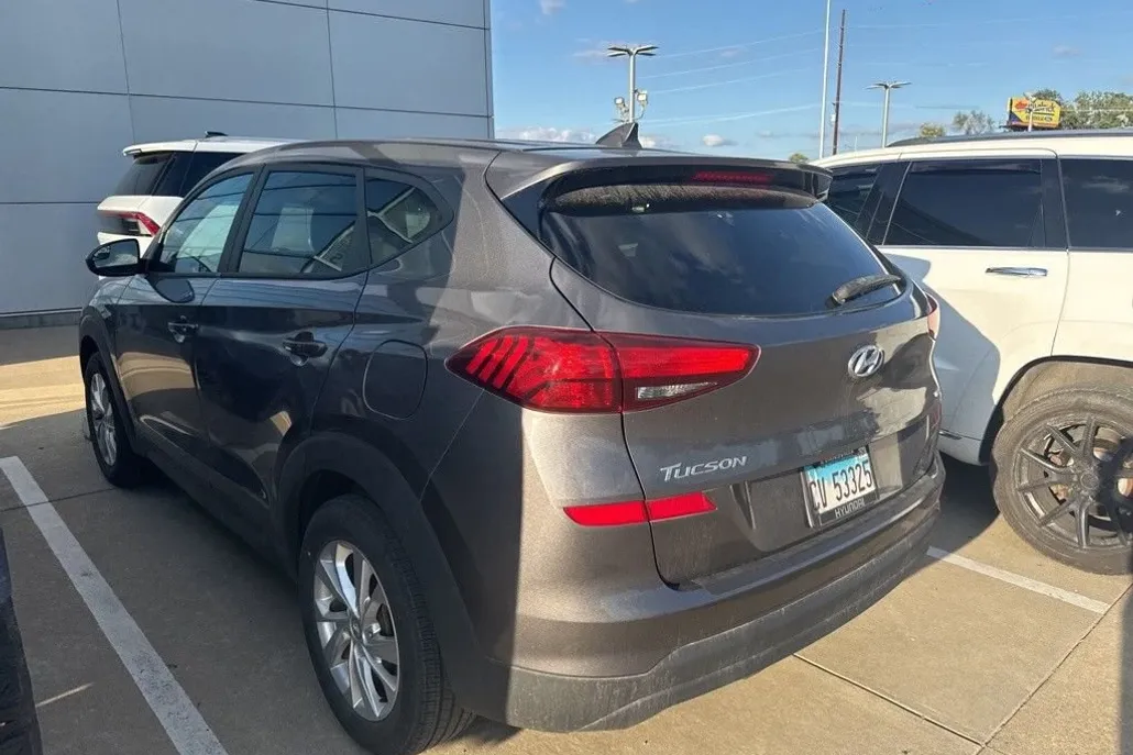 2020 Hyundai Tucson SE Sport photo 1