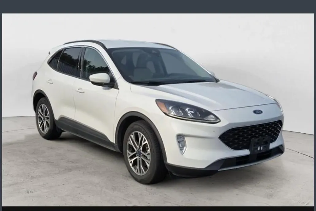 2020 Ford Escape SEL photo 1