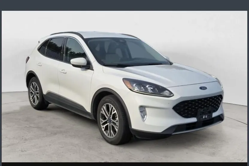 2020 Ford Escape SEL photo 1
