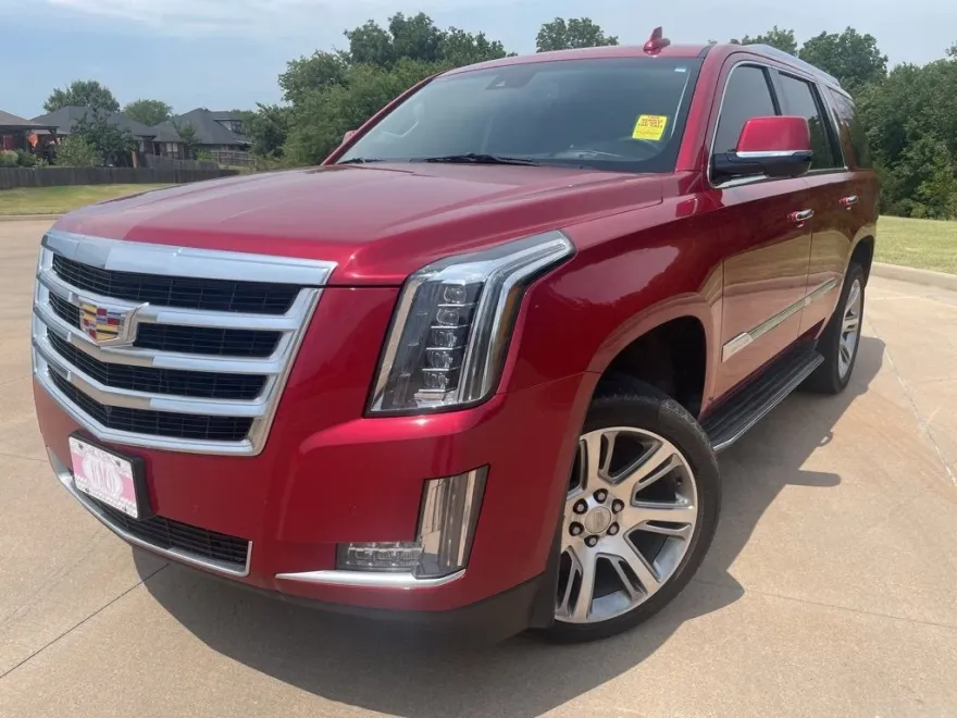 2015 Cadillac Escalade Luxury photo 1