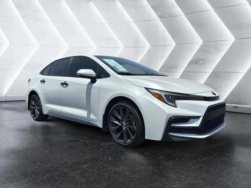 2023 Toyota Corolla XSE photo 1