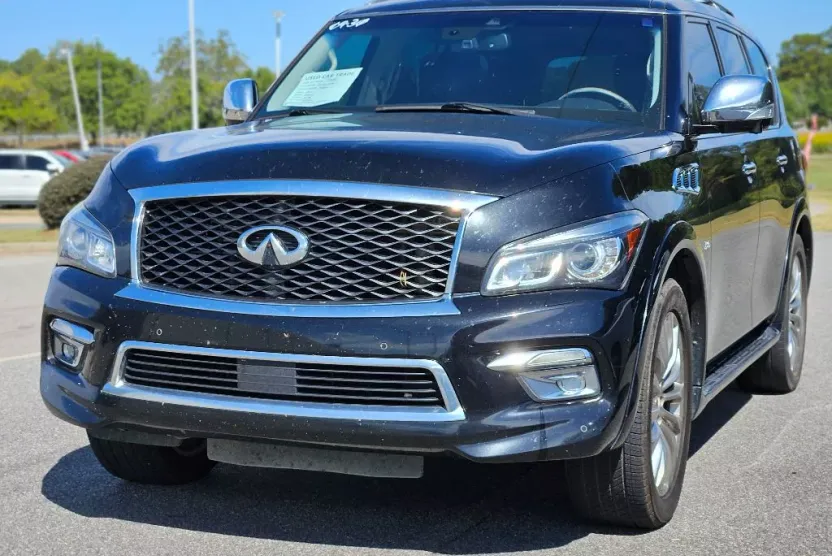 2017 Infiniti QX80 Base photo 1