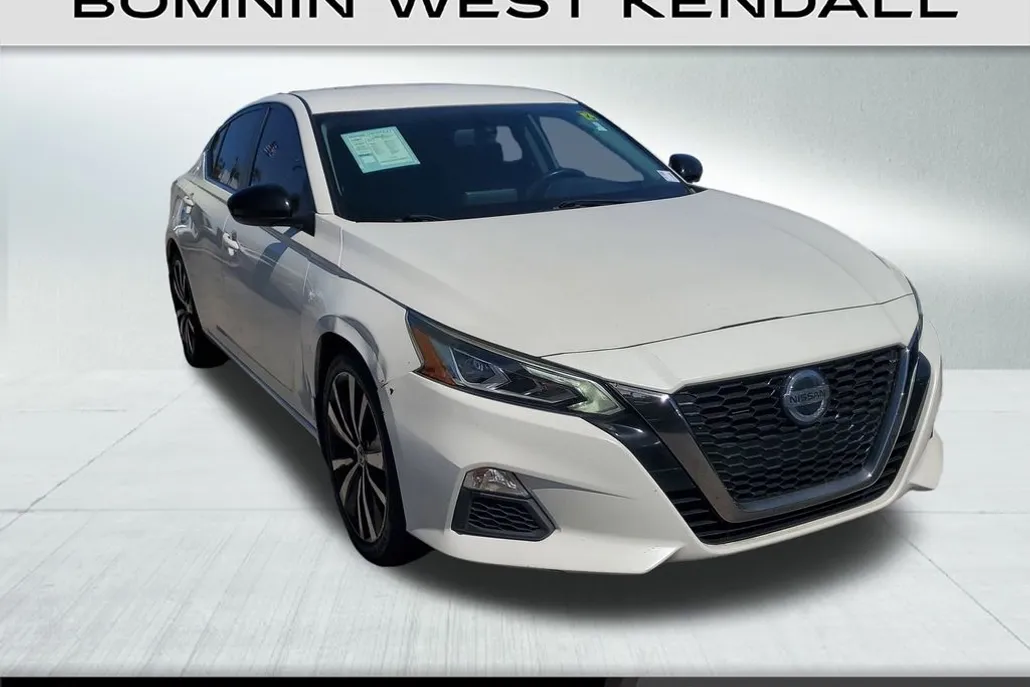 2019 Nissan Altima 2.5 SR photo 1