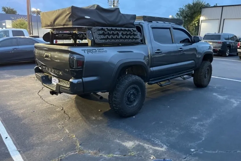 2023 Toyota Tacoma SR5 photo 1