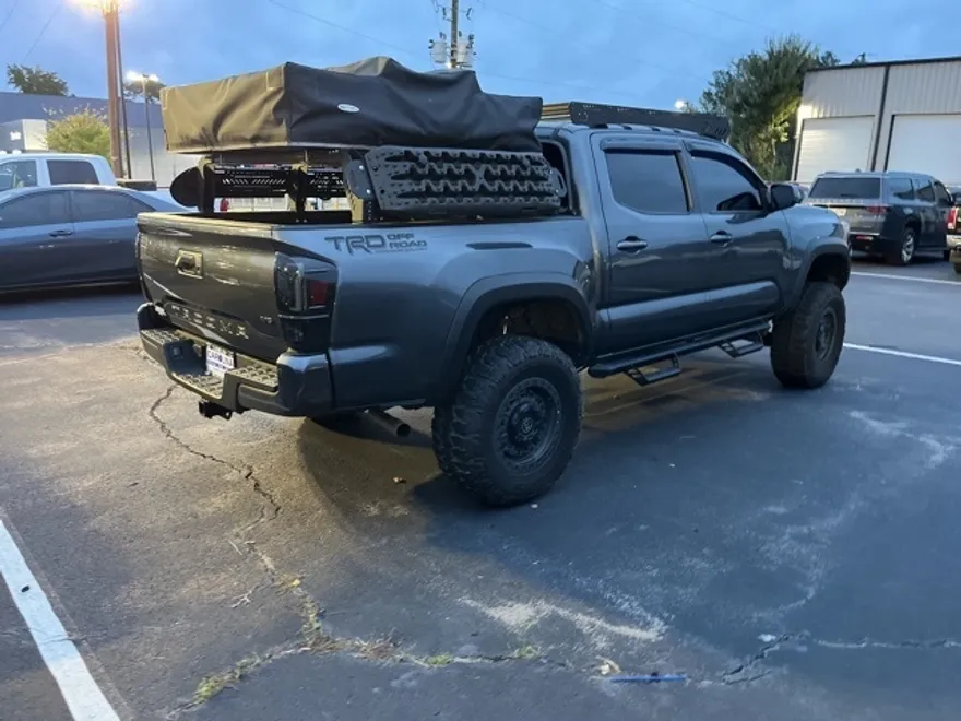 2023 Toyota Tacoma SR5 photo 1