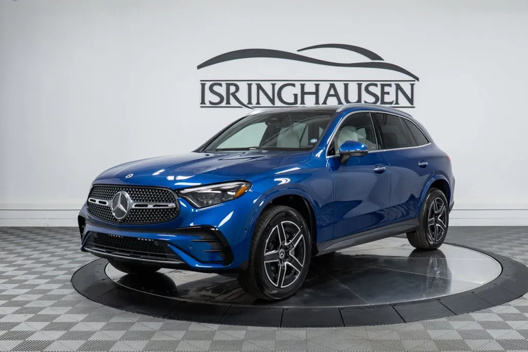2025 Mercedes Benz GLC 300 4MATIC photo 1