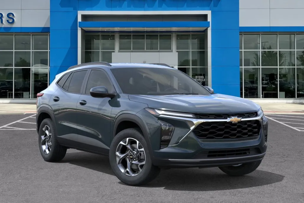 2025 Chevrolet Trax LT photo 1
