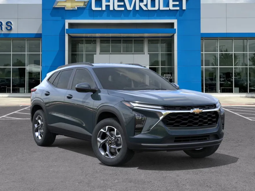 2025 Chevrolet Trax LT photo 1