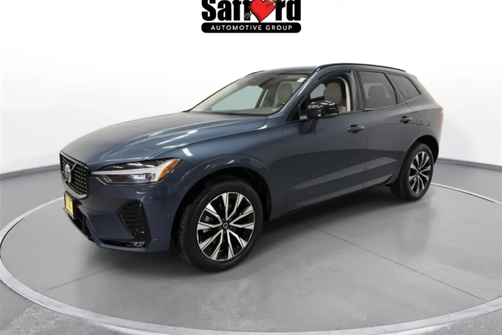 2024 Volvo XC60 B5 Plus photo 1