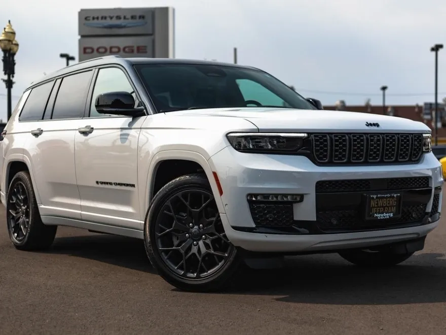2024 Jeep Grand Cherokee L Summit photo 1