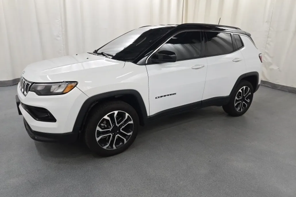 2023 Jeep Compass Limited photo 1