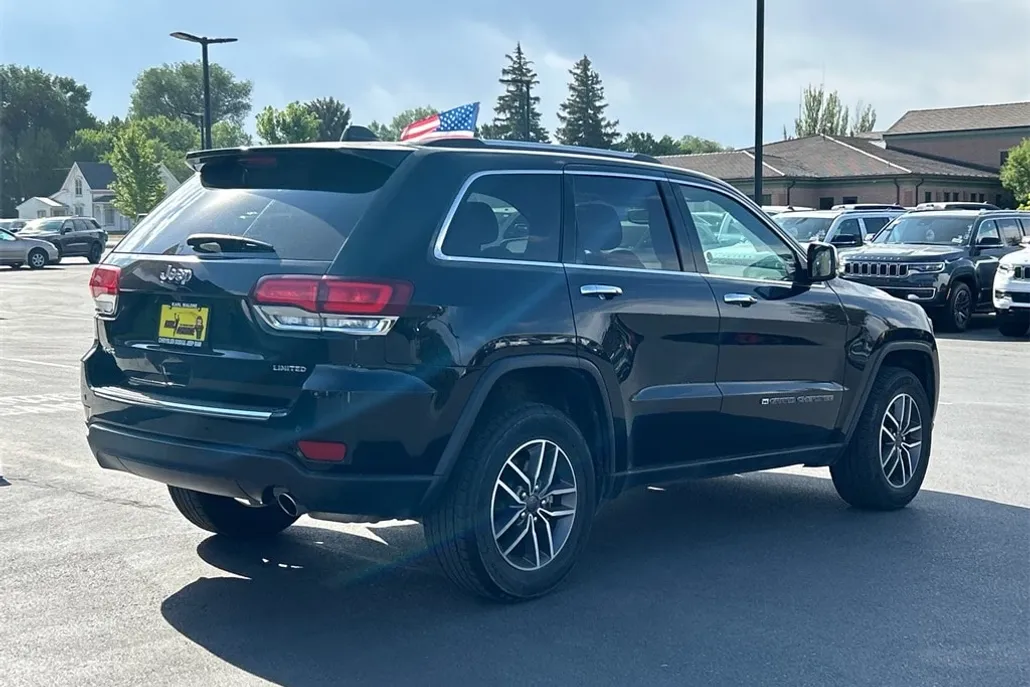 2022 Jeep Cherokee Limited photo 1