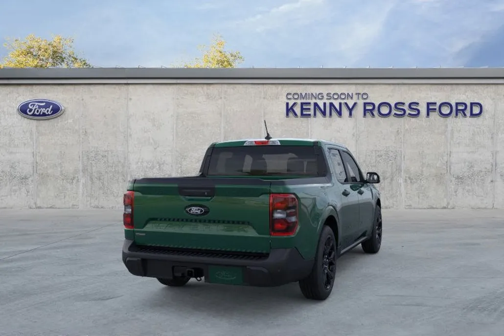 2025 Ford Maverick XLT photo 1