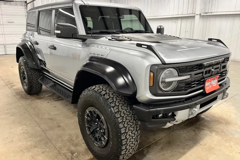 2023 Ford Bronco Raptor photo 1
