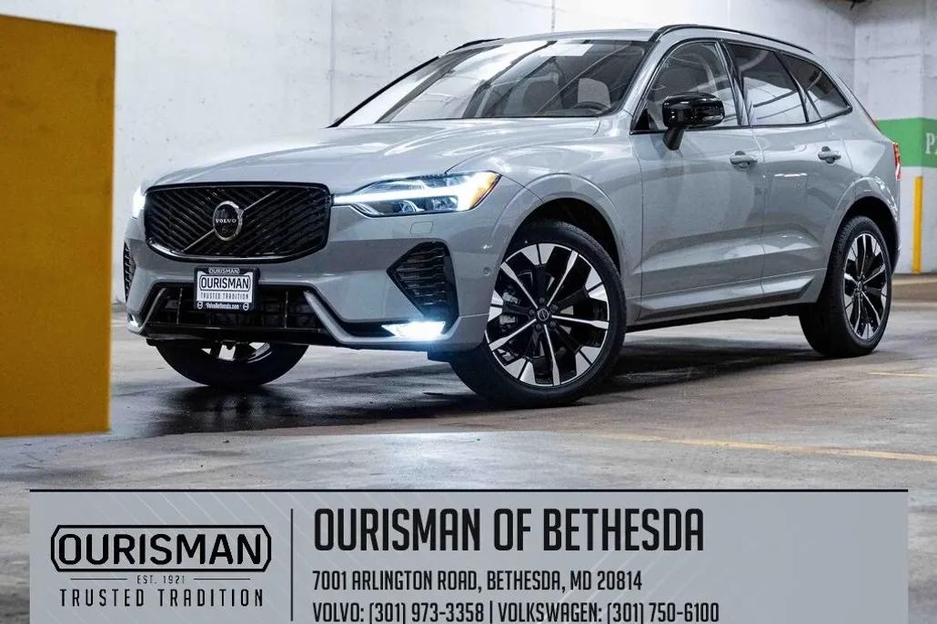 2026 Volvo XC60 B5 photo 1