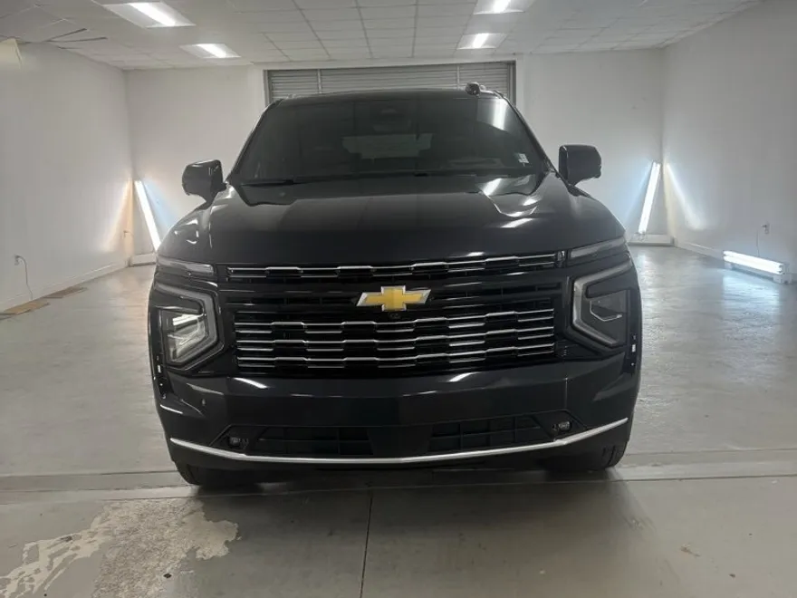2025 Chevrolet Tahoe High Country photo 1